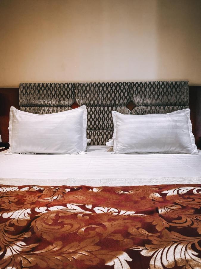 Hotel Kompleksi Arifi Shkoder Bagian luar foto