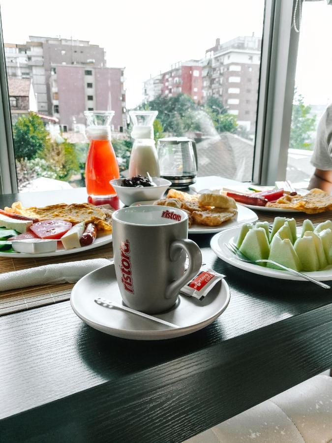 Hotel Kompleksi Arifi Shkoder Bagian luar foto