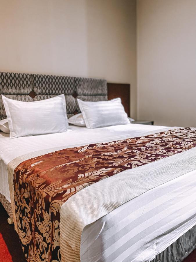 Hotel Kompleksi Arifi Shkoder Bagian luar foto