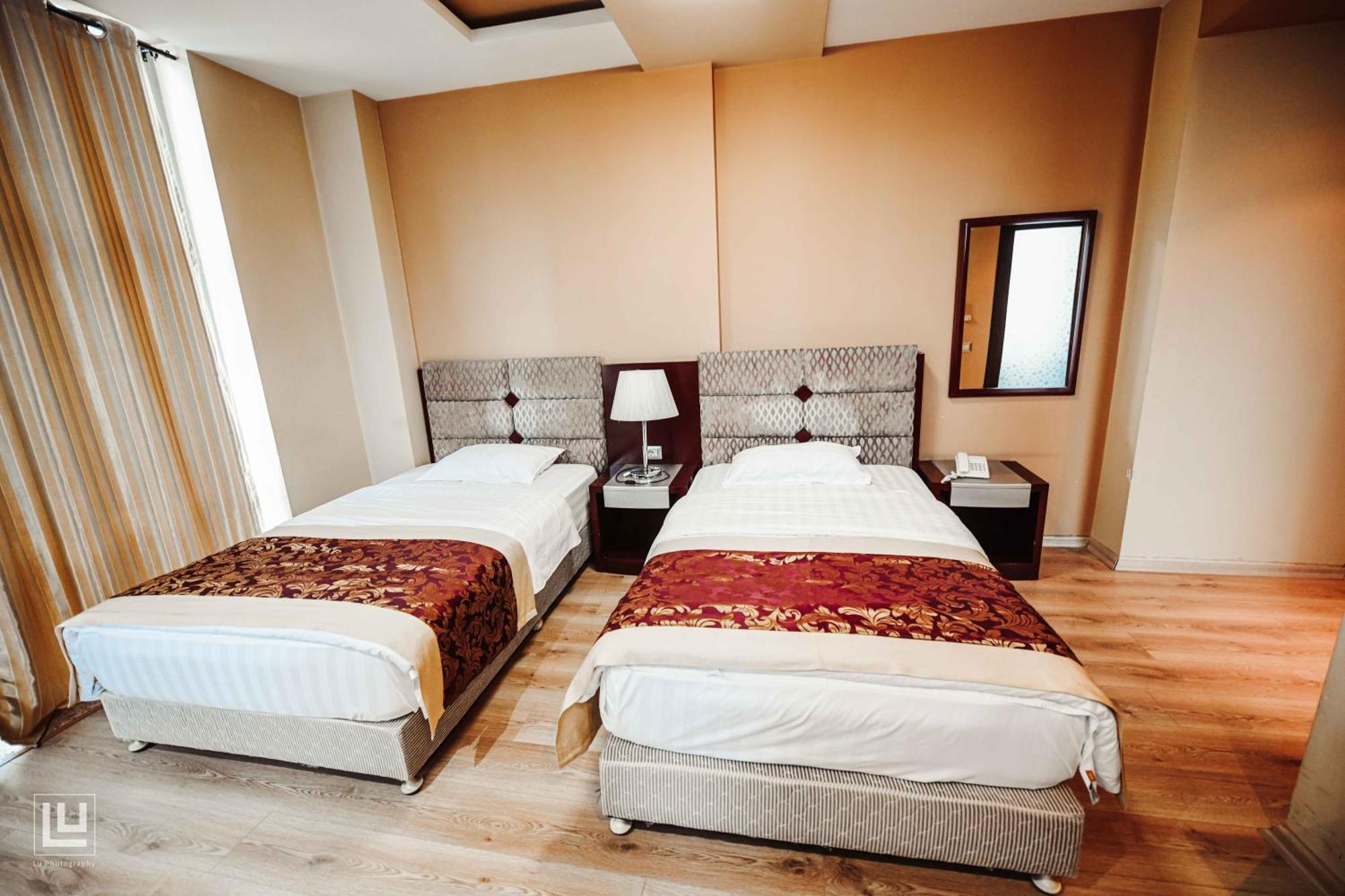 Hotel Kompleksi Arifi Shkoder Bagian luar foto