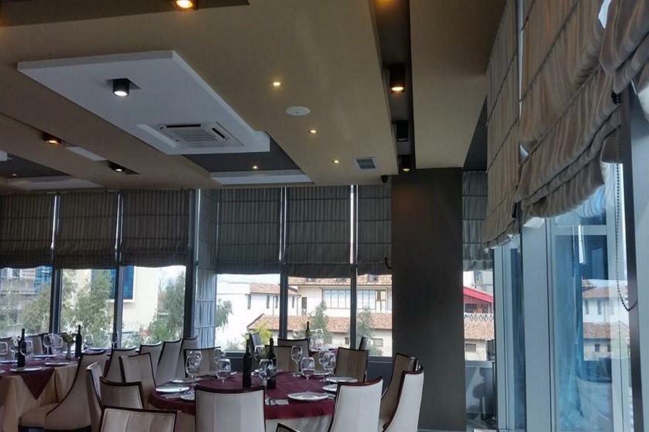 Hotel Kompleksi Arifi Shkoder Bagian luar foto